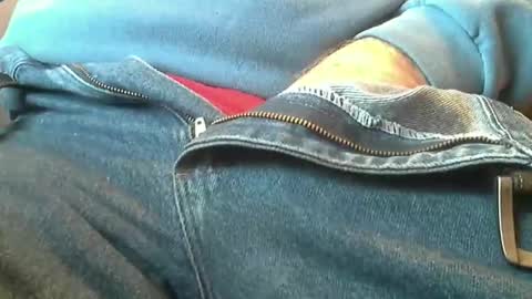 Snapshot of skypylot chatting on February 1, 6:50 pm ResqPylot2 online show from February 1, 6:50 pm