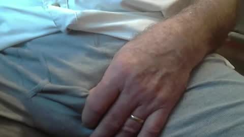 Snapshot of skypylot chatting on March 7, 4:48 pm ResqPylot2 online show from March 7, 4:48 pm