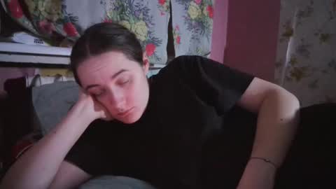 skyressie333 online show from December 25, 7:02 pm