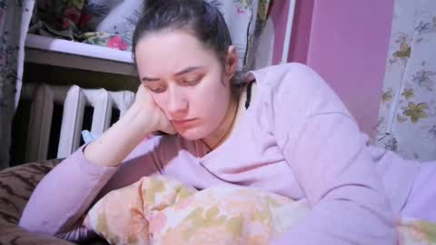 skyressie333 online show from January 9, 4:28 pm