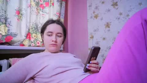 skyressie333 online show from January 15, 8:30 am