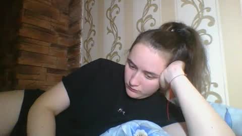 skyressie333 online show from November 22, 7:24 pm