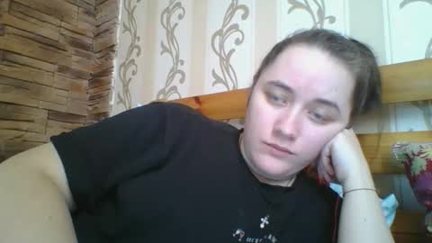 skyressie333 online show from February 22, 6:57 am