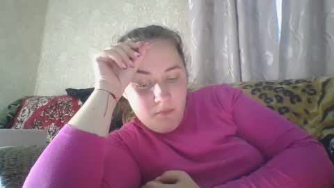 Snapshot of skyressie333 chatting on May 31, 6:09 pm skyressie333 online show from May 31, 6:09 pm