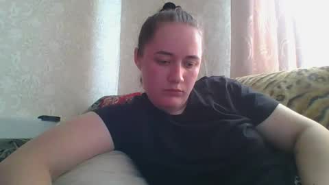 Snapshot of skyressie333 chatting on June 5, 7:36 am skyressie333 online show from June 5, 7:36 am