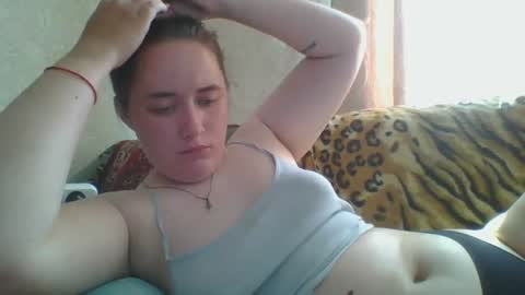 Snapshot of skyressie333 chatting on July 1, 8:38 am skyressie333 online show from July 1, 8:38 am