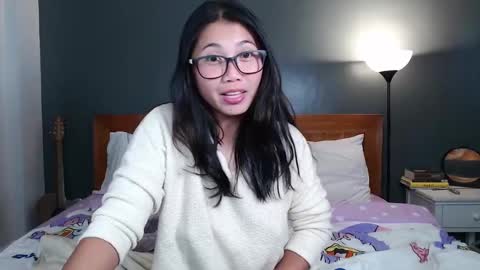 Snapshot of skytime96 chatting on December 29, 8:00 am Sky online show from December 29, 8:00 am