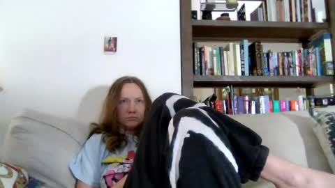 Snapshot of skywinters chatting on July 28, 3:21 pm Sky Winters online show from July 28, 3:21 pm