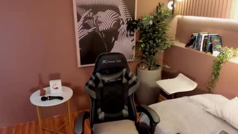 abby online show from November 14, 12:48 pm