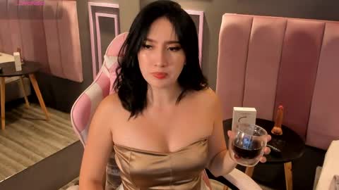 Snapshot of skyylee_ chatting on May 16, 1:54 pm abby online show from May 16, 1:54 pm