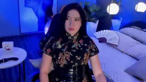 Snapshot of skyylee_ chatting on July 12, 6:10 pm abby online show from July 12, 6:10 pm