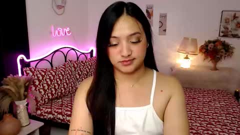 Snapshot of slave_amanda69 chatting on November 5, 2:39 pm Queen Cyrine online show from November 5, 2:39 pm