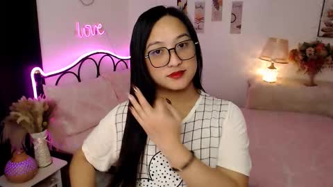 Snapshot of slave_amanda69 chatting on November 17, 4:46 pm Queen Cyrine online show from November 17, 4:46 pm