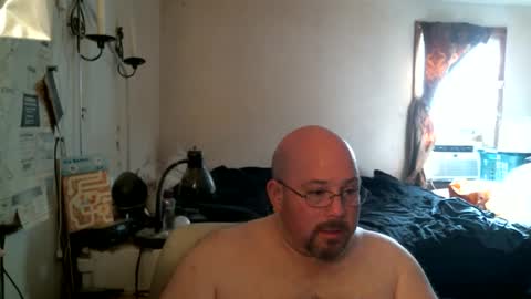 Snapshot of slavejim518 chatting on May 26, 9:33 pm slavejim online show from May 26, 9:33 pm