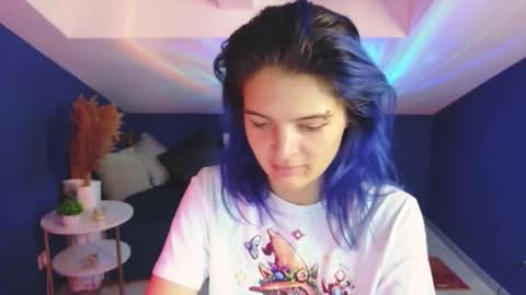 Snapshot of slayq777 chatting on October 14, 9:04 pm Emilia online show from October 14, 9:04 pm