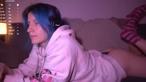 Snapshot of sleepingsonya chatting on November 11, 8:20 pm Sonya online show from November 11, 8:20 pm