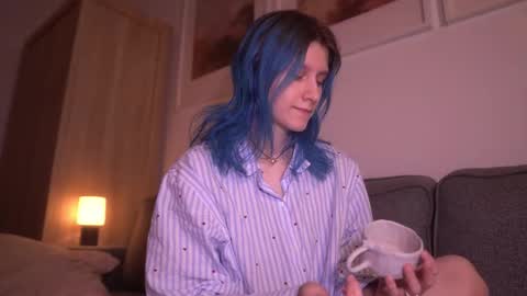 Snapshot of sleepingsonya chatting on December 17, 9:32 pm Sonya online show from December 17, 9:32 pm