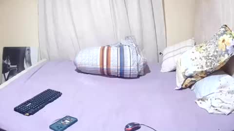 slender_sweetbabe online show from July 14, 11:27 am
