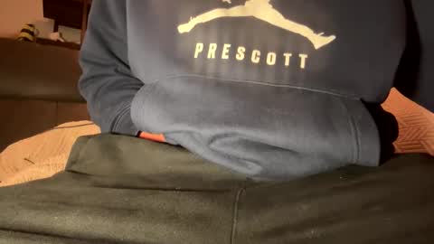 Snapshot of slick2285 chatting on December 3, 12:36 pm slick2285 online show from December 3, 12:36 pm