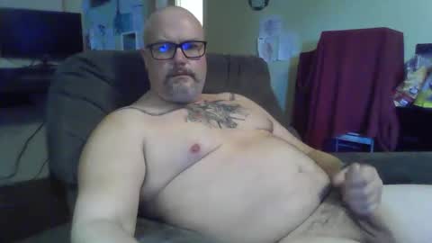 Snapshot of slickdick160 chatting on December 3, 7:34 pm slickdick160 online show from December 3, 7:34 pm