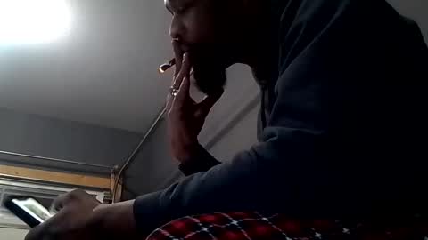 Snapshot of slickerthan12 chatting on February 3, 4:35 am BBC Hanging online show from February 3, 4:35 am