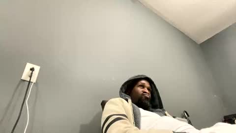 Snapshot of slickerthan12 chatting on March 5, 2:25 am BBC Hanging online show from March 5, 2:25 am