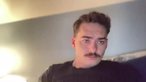 Snapshot of slickmass chatting on January 5, 3:43 am SlickMass online show from January 5, 3:43 am