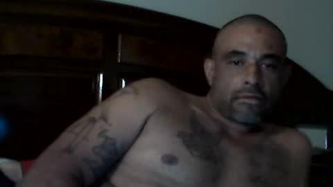 Snapshot of slickstre chatting on June 26, 6:51 am slickstre online show from June 26, 6:51 am