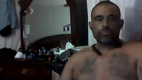 Snapshot of slickstre chatting on July 2, 8:20 am slickstre online show from July 2, 8:20 am