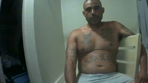 Snapshot of slickstre chatting on July 19, 5:33 am slickstre online show from July 19, 5:33 am