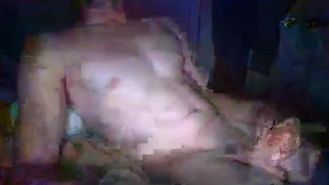 Snapshot of slideitin96 chatting on October 13, 4:12 am slideitin96 online show from October 13, 4:12 am