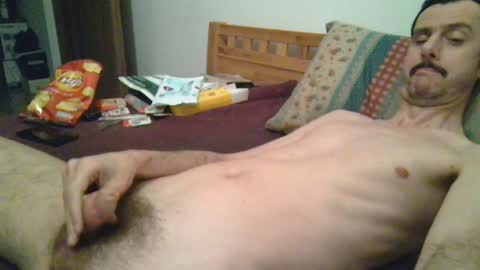 Snapshot of slim38 chatting on December 8, 5:39 am Alin online show from December 8, 5:39 am