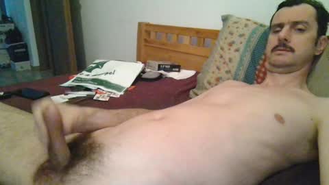 Snapshot of slim38 chatting on January 1, 1:27 pm Alin online show from January 1, 1:27 pm