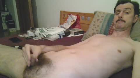 Snapshot of slim38 chatting on November 19, 5:40 am Alin online show from November 19, 5:40 am