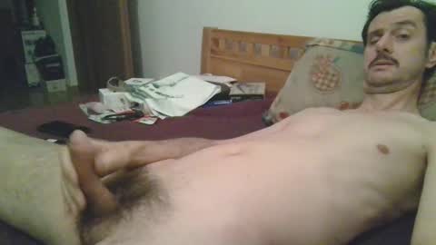 Snapshot of slim38 chatting on November 28, 4:37 am Alin online show from November 28, 4:37 am