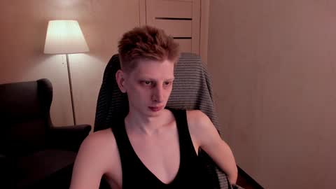 Snapshot of slim_andy chatting on January 12, 10:45 am Andy online show from January 12, 10:45 am