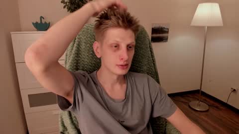 Snapshot of slim_andy chatting on January 25, 1:30 pm Andy online show from January 25, 1:30 pm