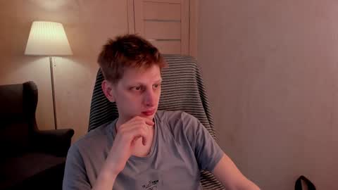 Snapshot of slim_andy chatting on February 7, 7:29 am Andy online show from February 7, 7:29 am