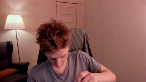 Snapshot of slim_andy chatting on February 14, 7:28 am Andy online show from February 14, 7:28 am