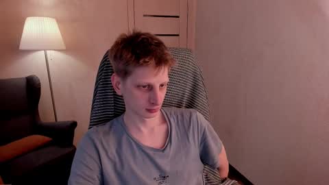 Snapshot of slim_andy chatting on February 15, 12:33 pm Andy online show from February 15, 12:33 pm