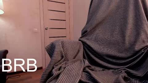 Snapshot of slim_andy chatting on February 23, 1:32 pm Andy online show from February 23, 1:32 pm