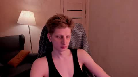 Snapshot of slim_andy chatting on February 27, 7:23 am Andy online show from February 27, 7:23 am