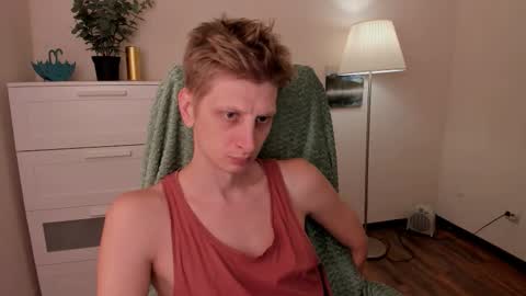 Snapshot of slim_andy chatting on September 25, 9:35 am Andy online show from September 25, 9:35 am