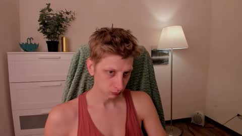 Snapshot of slim_andy chatting on September 26, 7:23 am Andy online show from September 26, 7:23 am