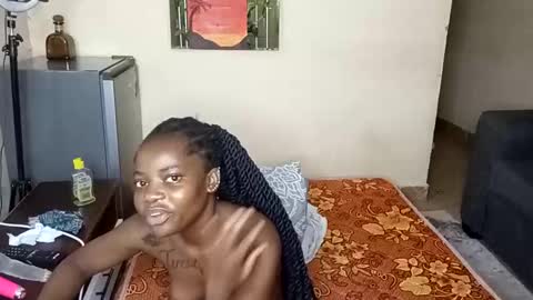 Snapshot of slim_desire15 chatting on April 1, 8:48 am slim desire15 online show from April 1, 8:48 am