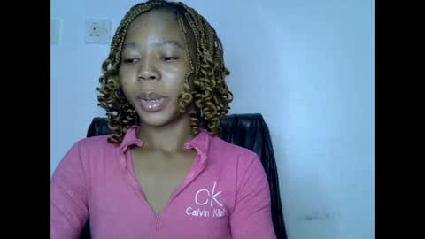 Snapshot of slim_ebonypet chatting on May 26, 10:22 am Crystal online show from May 26, 10:22 am
