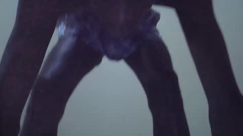 Snapshot of slim_long01 chatting on December 5, 3:20 pm slim long01 online show from December 5, 3:20 pm