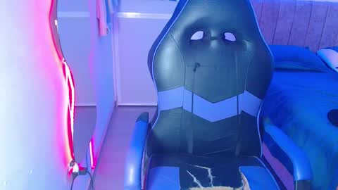 slim_master12 online show from February 27, 9:54 am