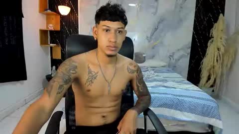 slim_master12 online show from April 25, 7:00 pm