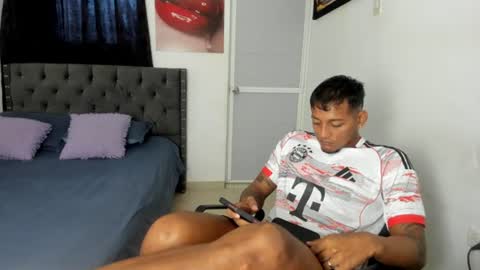 slim_master12 online show from June 15, 6:21 pm
